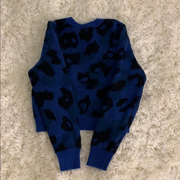 Rag & Bone
Leopard-Print Mohair Crewneck Sweater - Picture 3 of 4